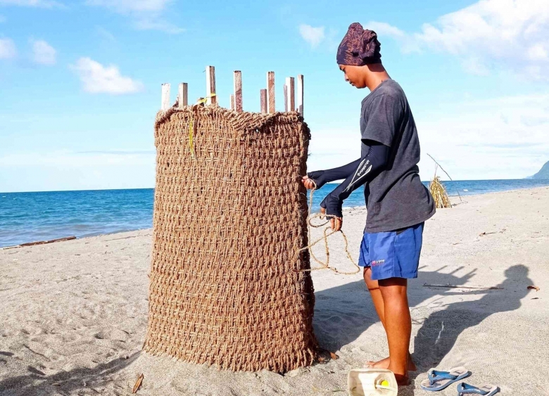 Cocomesh untuk mitigasi erosi pantai berbasis vegetasi