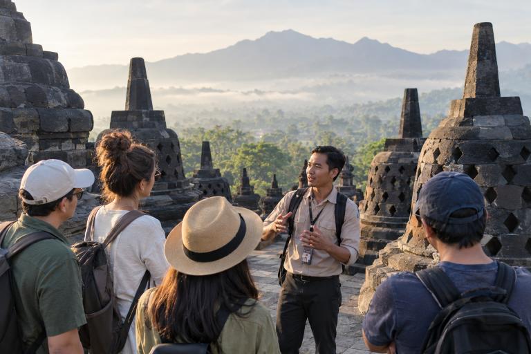 BorobudurTours.com Sightseeing Tour